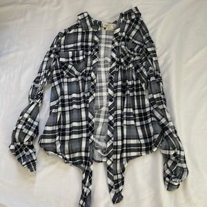 Flannel that ties at the bottom